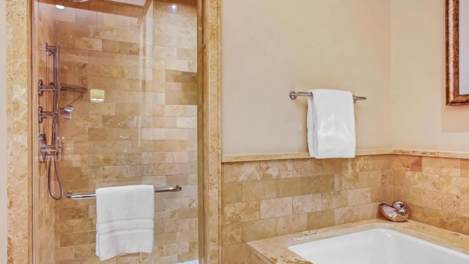 New Kbm Resorts Free Car Hale Moana At Montage Kapalua Bay Sleeps 10 3-Bedroom Condo With Daily Housekeeping Spa