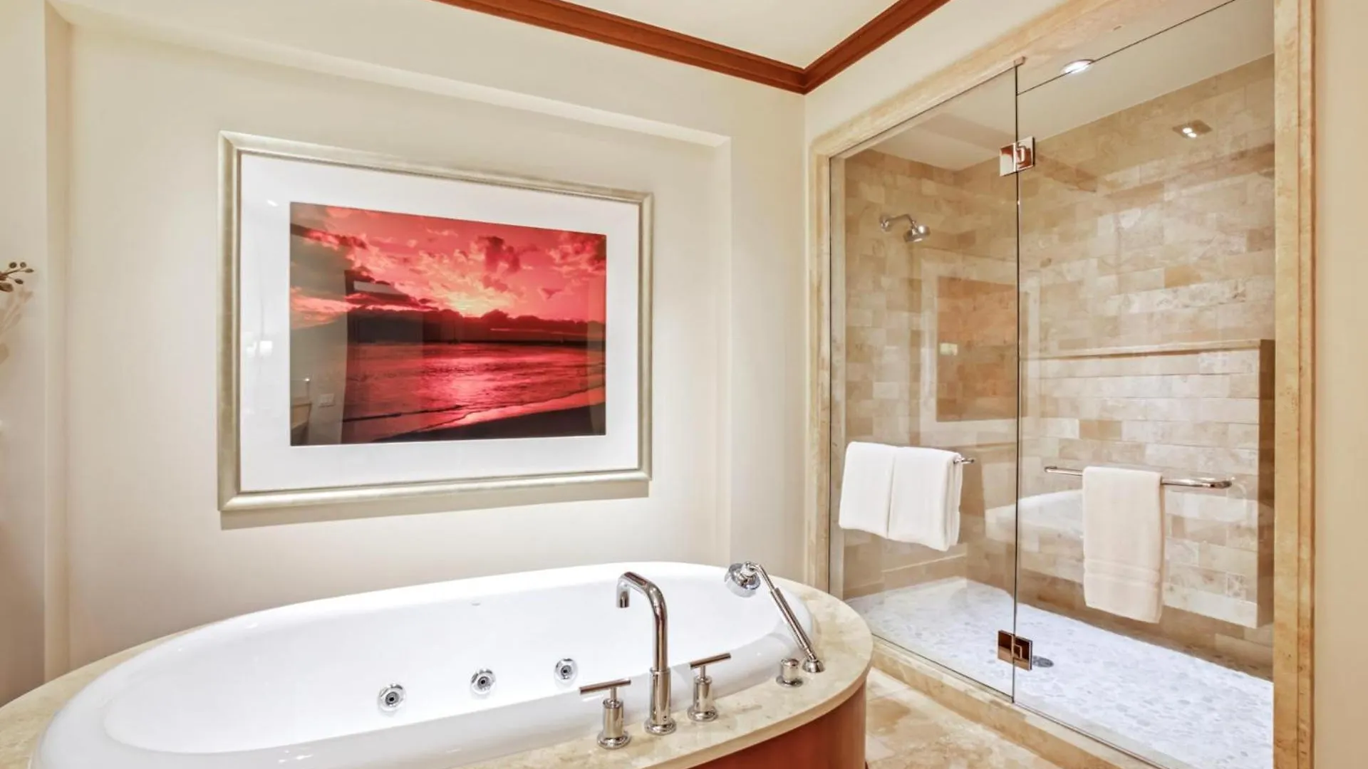 New Kbm Resorts Free Car Hale Moana At Montage Kapalua Bay Sleeps 10 3-Bedroom Condo With Daily Housekeeping Spa USA