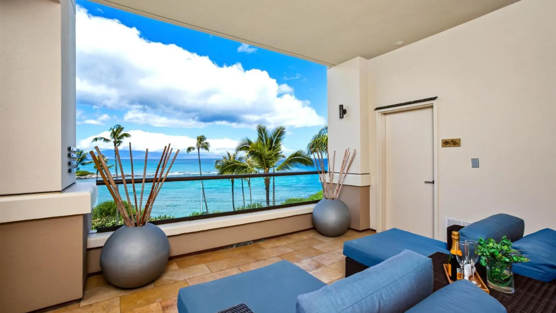 New Kbm Resorts Free Car Hale Moana At Montage Kapalua Bay Sleeps 10 3-Bedroom Condo With Daily Housekeeping Spa USA